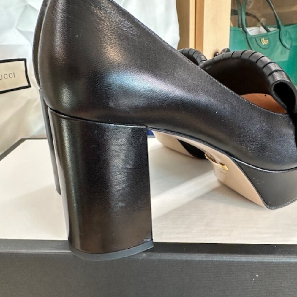 Gucci Double G Logo Size 36.5 Black Leather Pumps - Picture 4 of 6